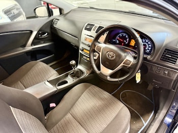 Used Toyota Avensis 2013 for sale - 75741450: Photo