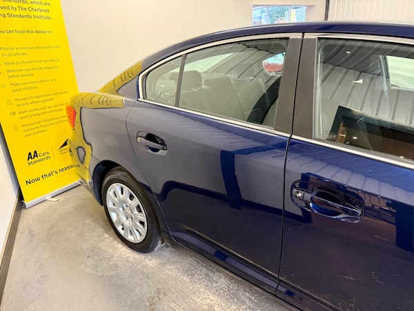Used Toyota Avensis 2013 for sale - 75741450: Photo 9
