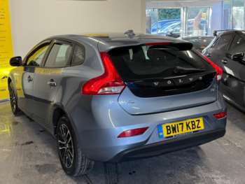 Used Volvo V40 2017 for sale - 74848792: Photo