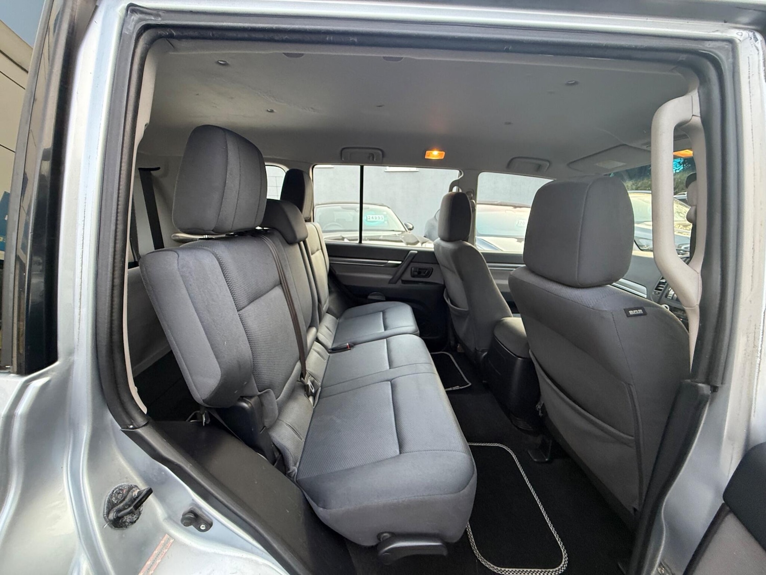 Used Mitsubishi Shogun for sale - 77784383: Photo 19