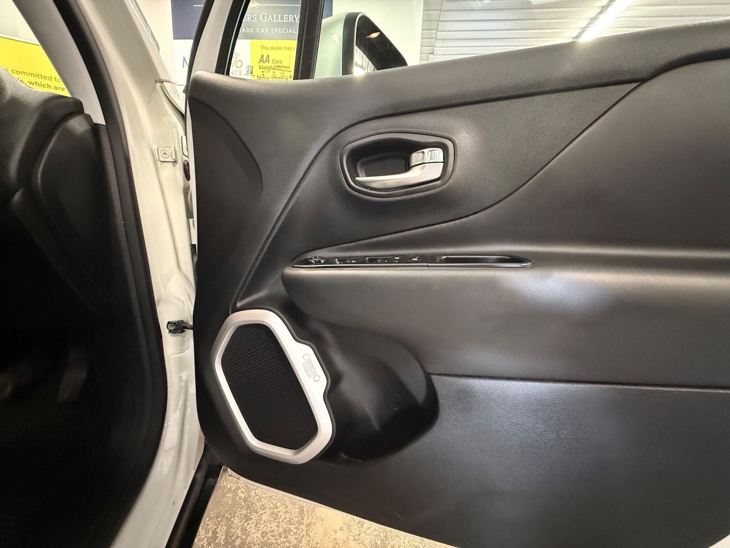 Used Jeep Renegade 2015 for sale - 76992262: Photo 13