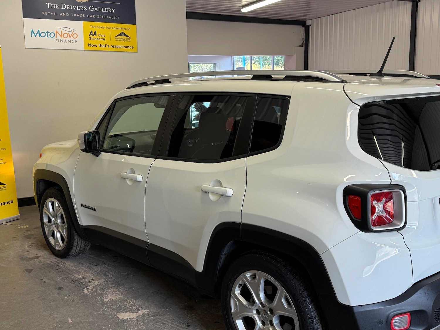 Used Jeep Renegade 2015 for sale - 76992262: Photo 17
