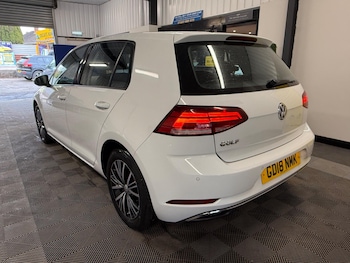 Used Volkswagen Golf 2018 for sale - 78245094: Photo
