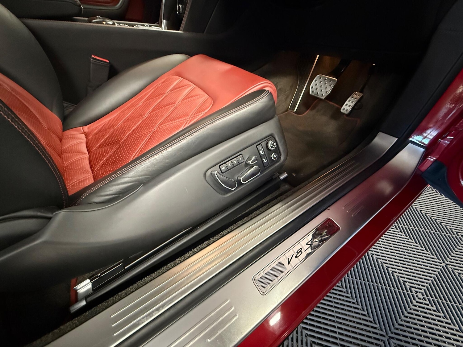 Used Bentley Continental 2014 for sale - 76349601: Photo 13