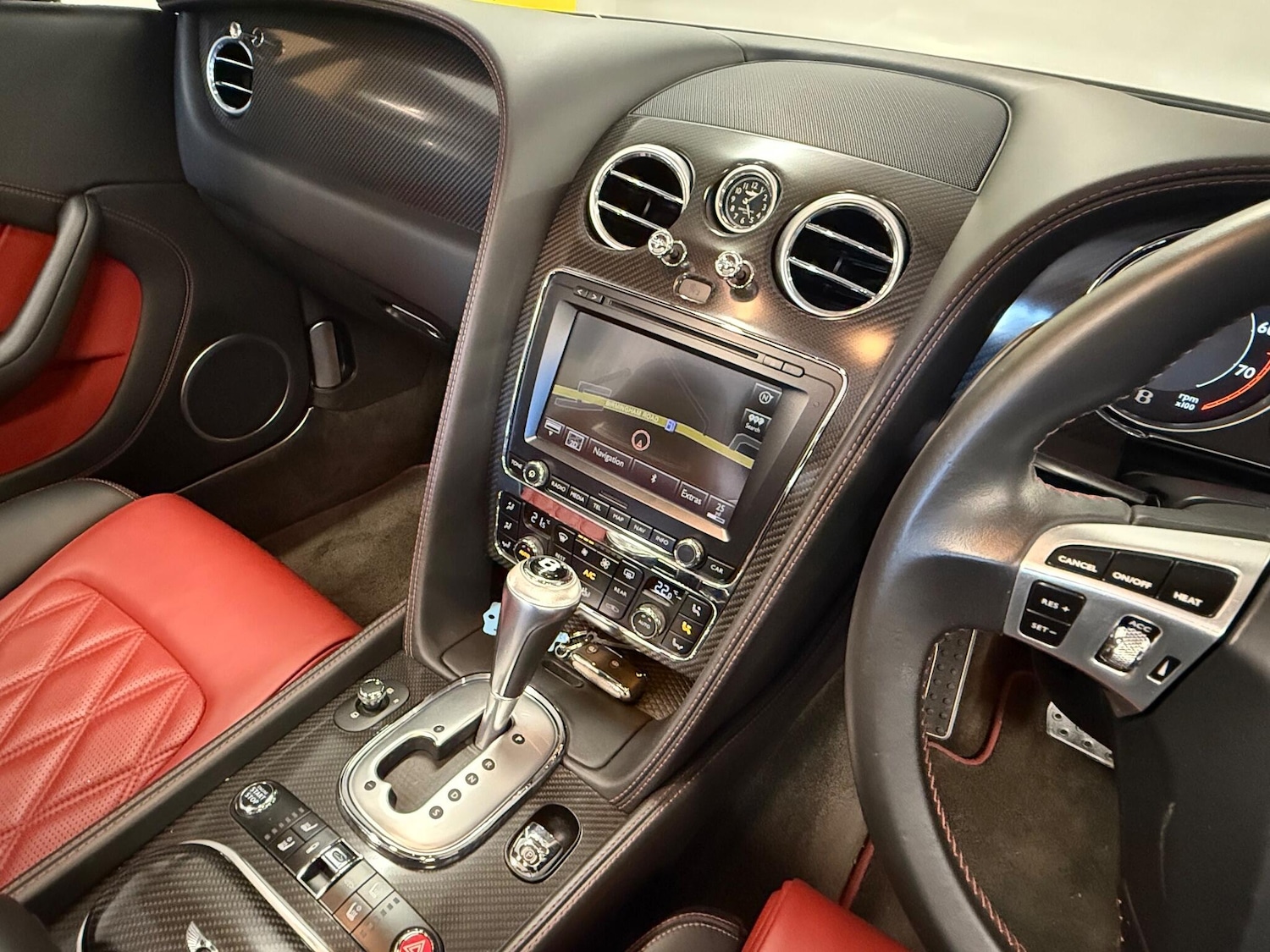 Used Bentley Continental 2014 for sale - 76349601: Photo 14