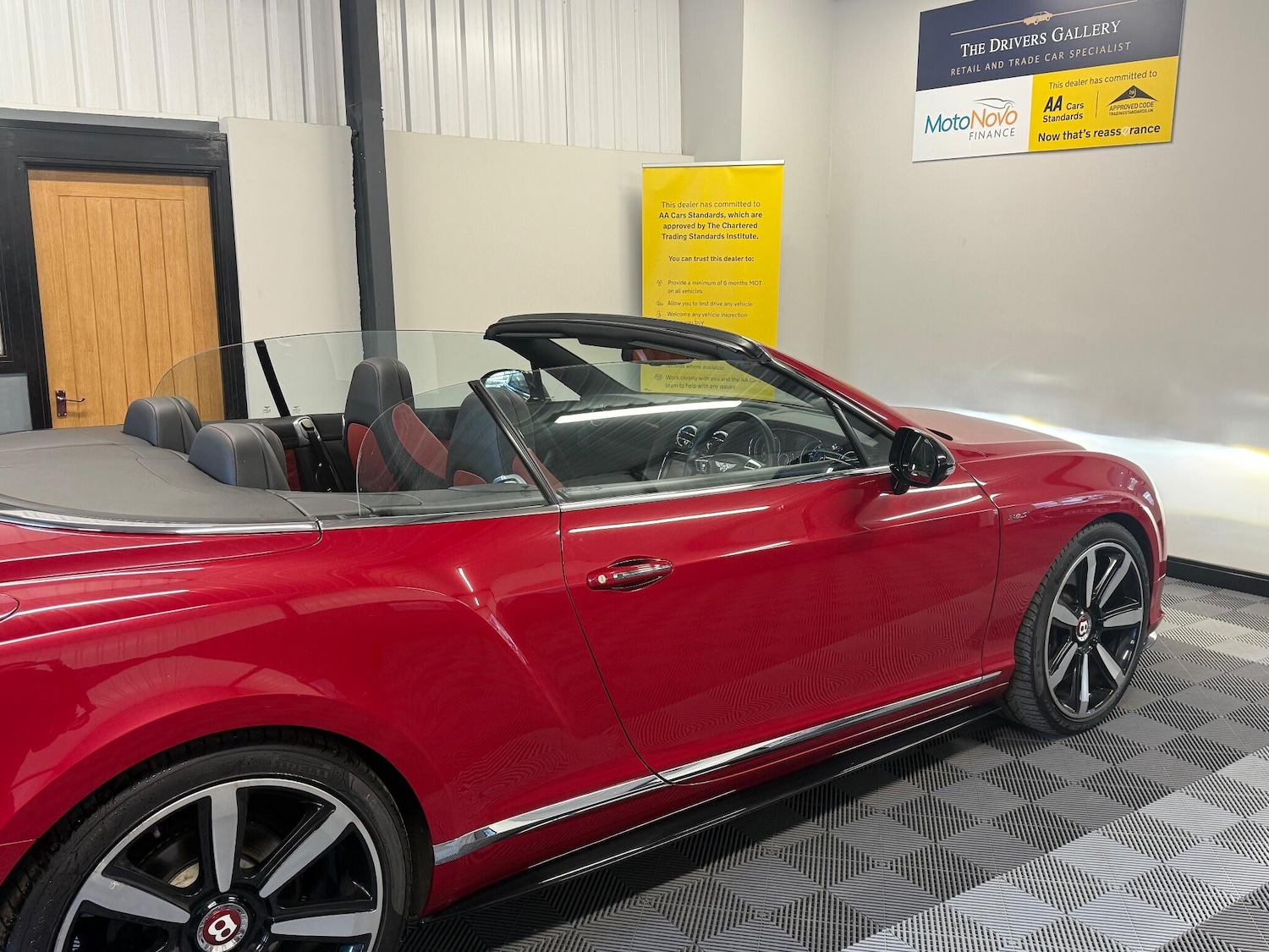 Used Bentley Continental 2014 for sale - 76349601: Photo 27