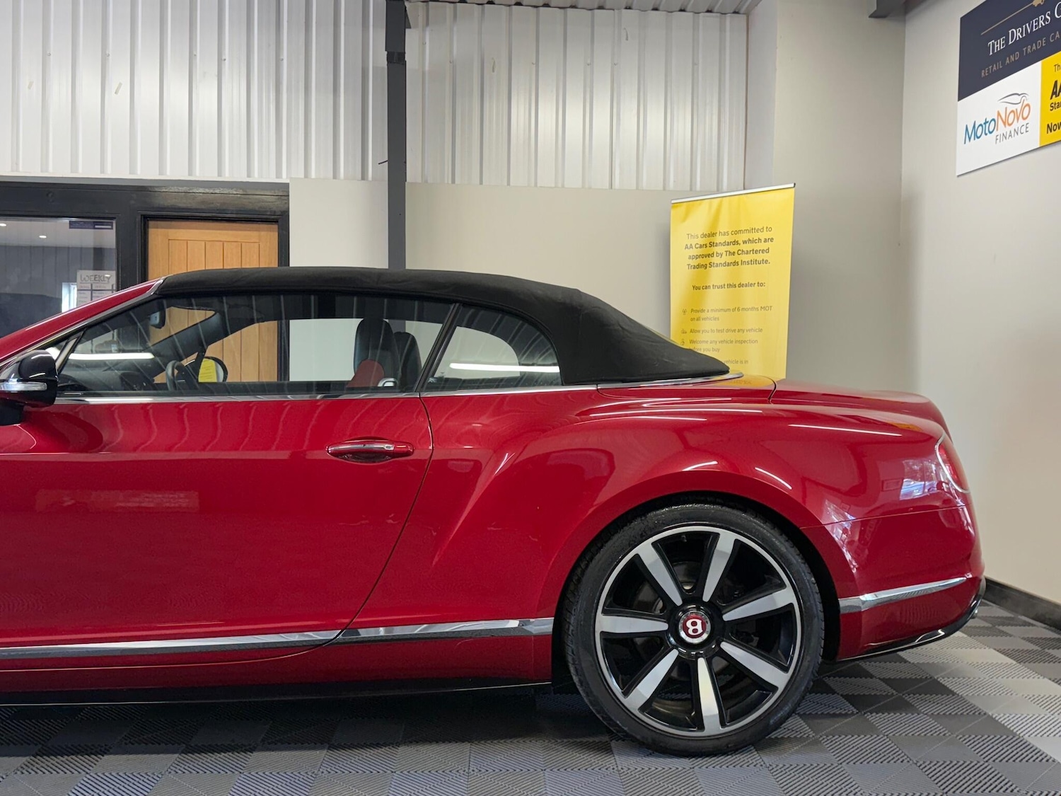 Used Bentley Continental 2014 for sale - 76349601: Photo 34