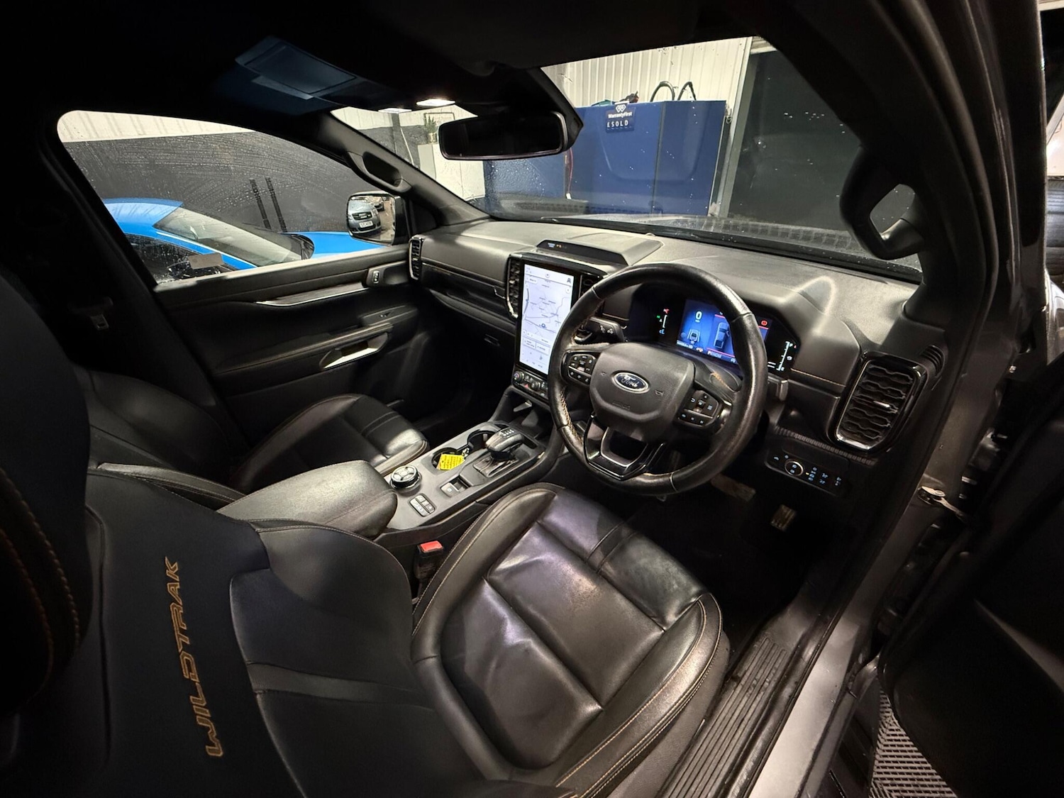 Used Land Rover Defender 2025 for sale - 76759643: Photo 17