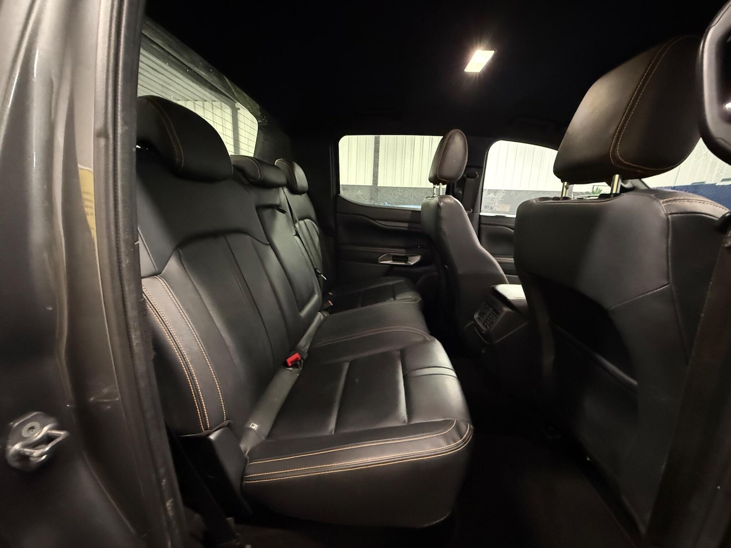 Used Land Rover Defender 2025 for sale - 76759643: Photo 22