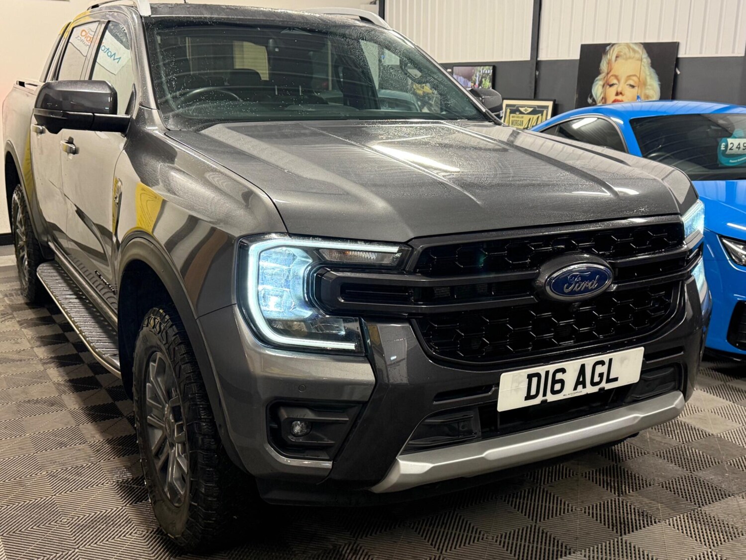 Used Land Rover Defender 2025 for sale - 76759643: Photo 6