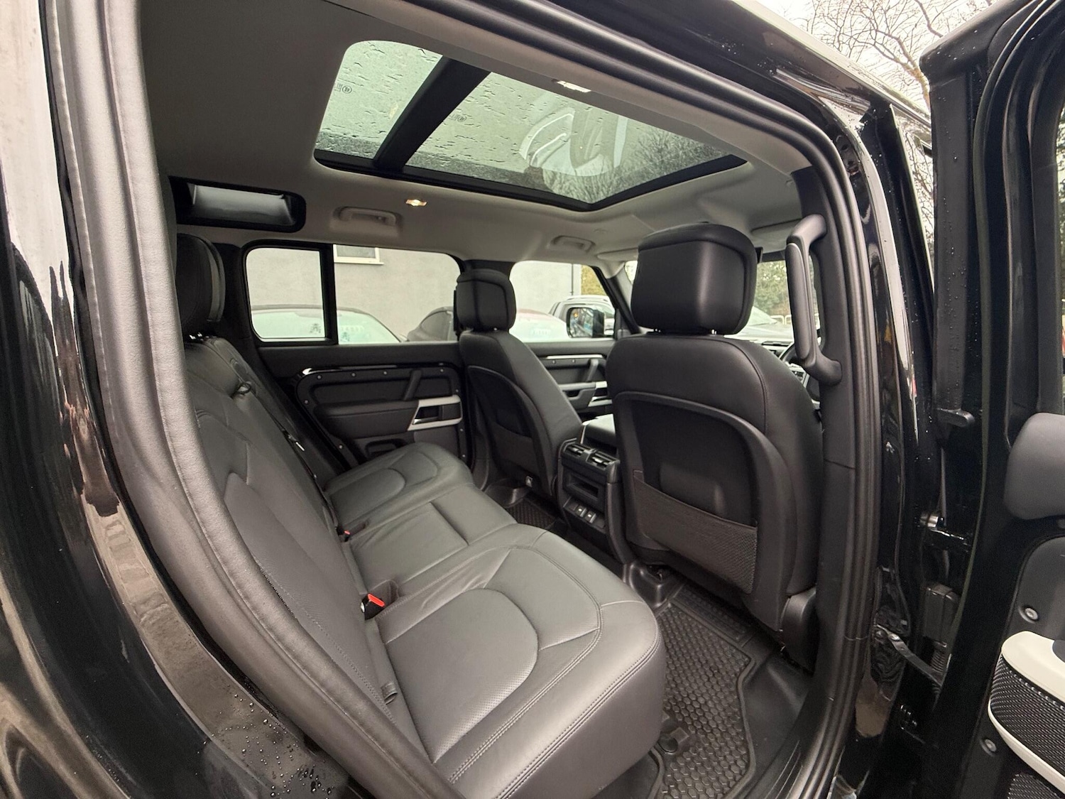 Used Land Rover Defender 110 2023 for sale - 77671071: Photo 21