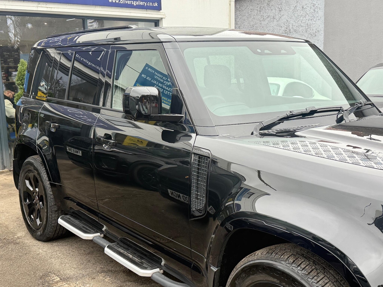 Used Land Rover Defender 110 2023 for sale - 77671071: Photo 31