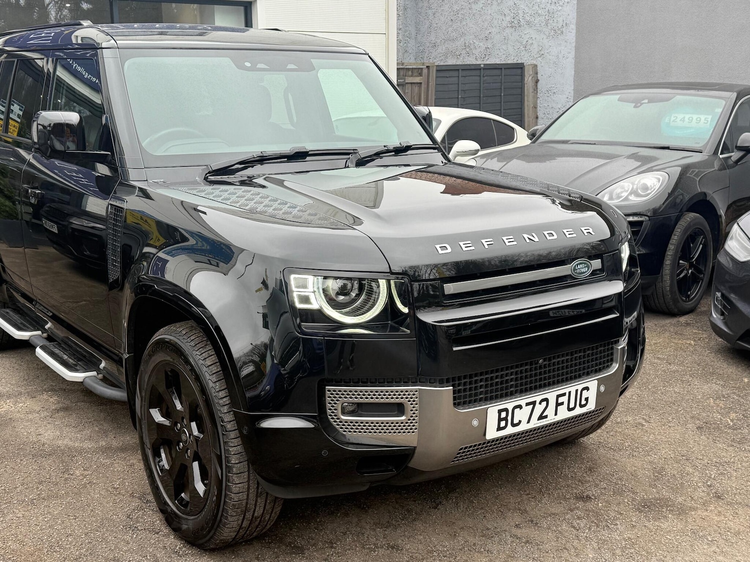 Used Land Rover Defender 110 2023 for sale - 77671071: Photo 32