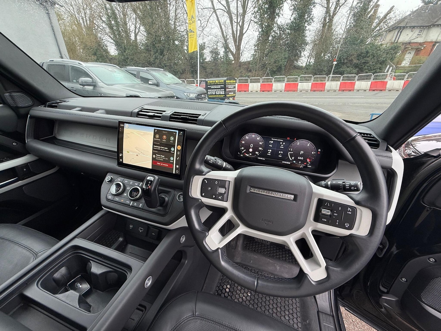 Used Land Rover Defender 110 2023 for sale - 77671071: Photo 5