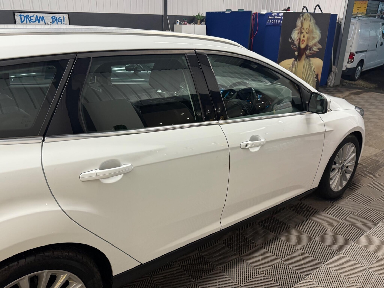 Used Ford Focus 2017 for sale - 76936376: Photo 18