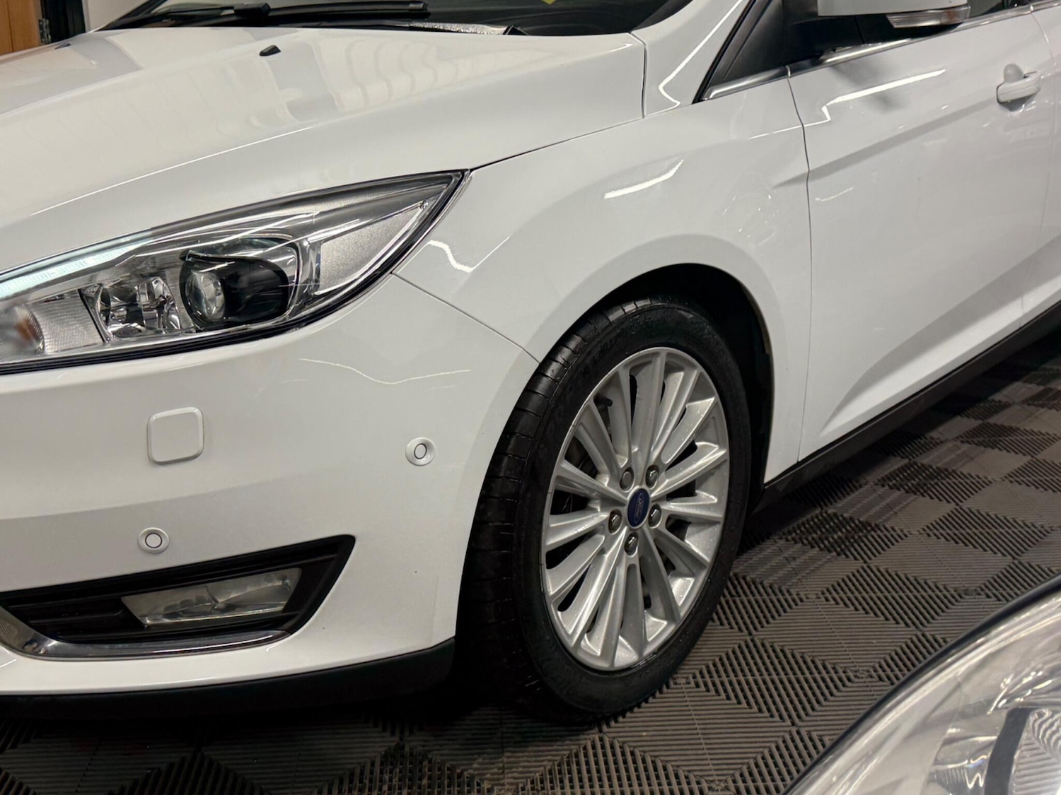 Used Ford Focus 2017 for sale - 76936376: Photo 7