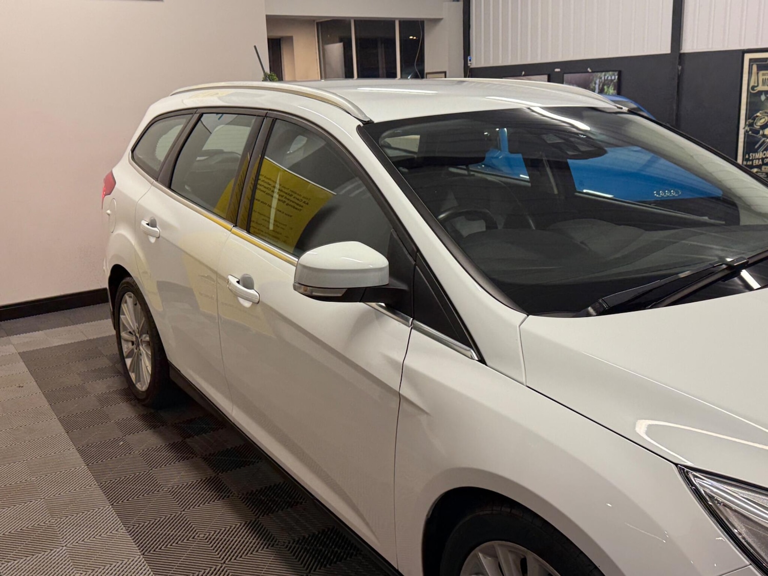 Used Ford Focus 2017 for sale - 76936376: Photo 9