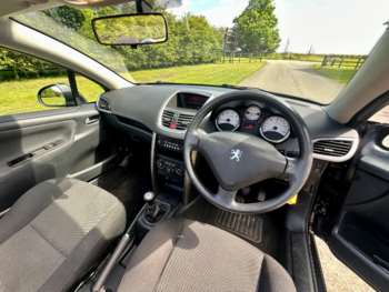 Used Peugeot 207 2010 for sale - 74739484: Photo