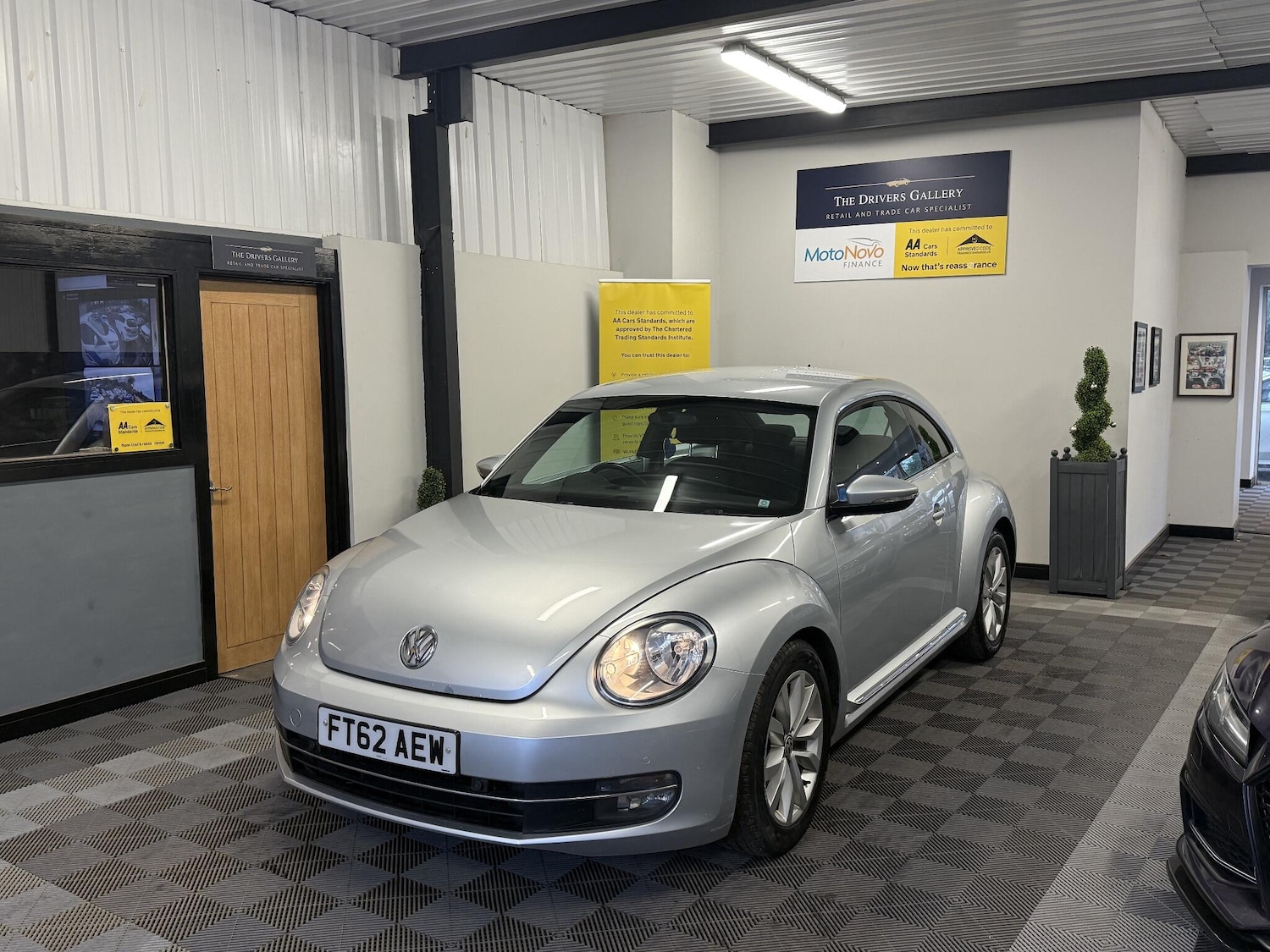 Used Volkswagen Beetle 2012 for sale - 76765895: Photo 1