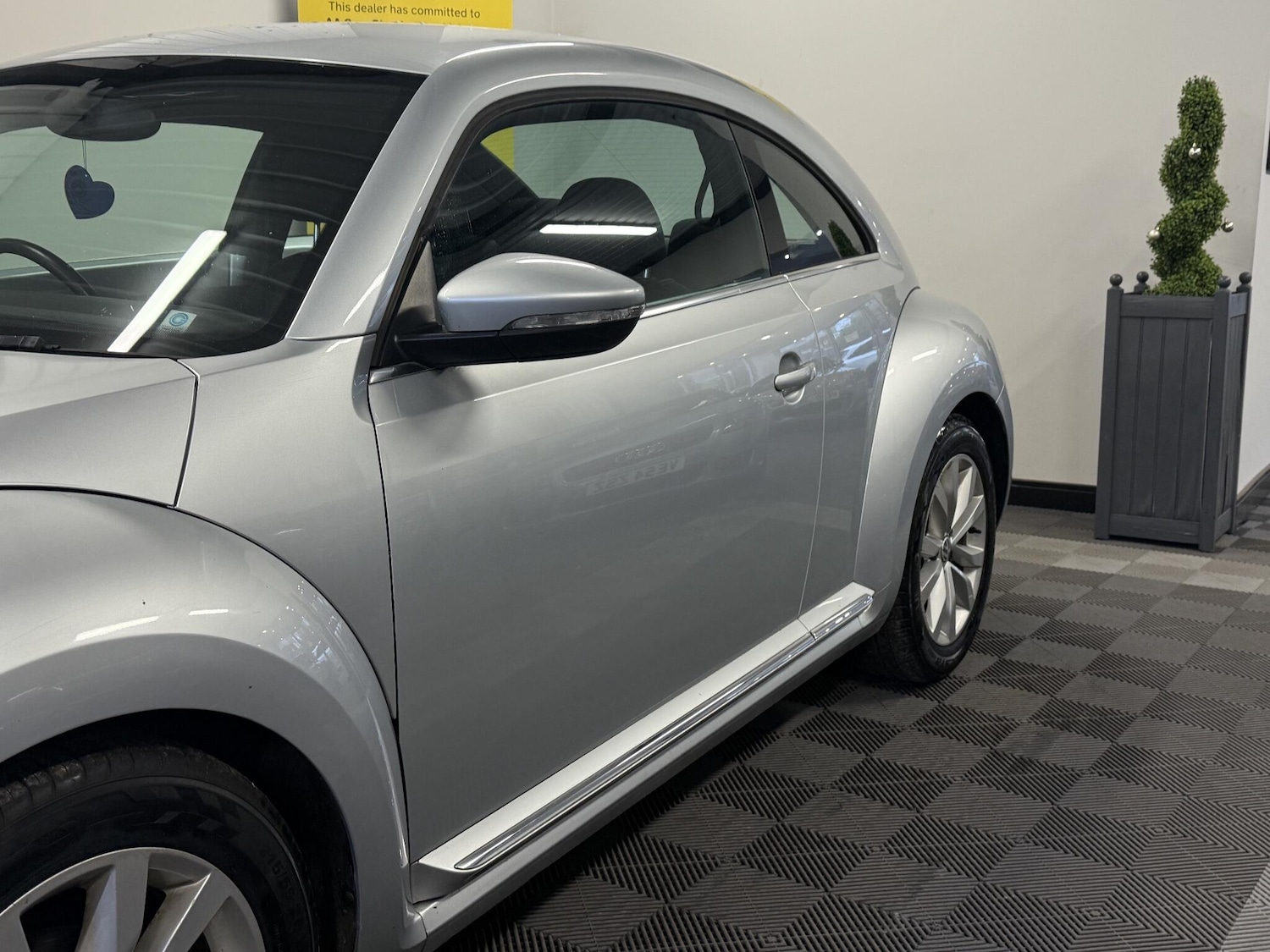 Used Volkswagen Beetle 2012 for sale - 76765895: Photo 19