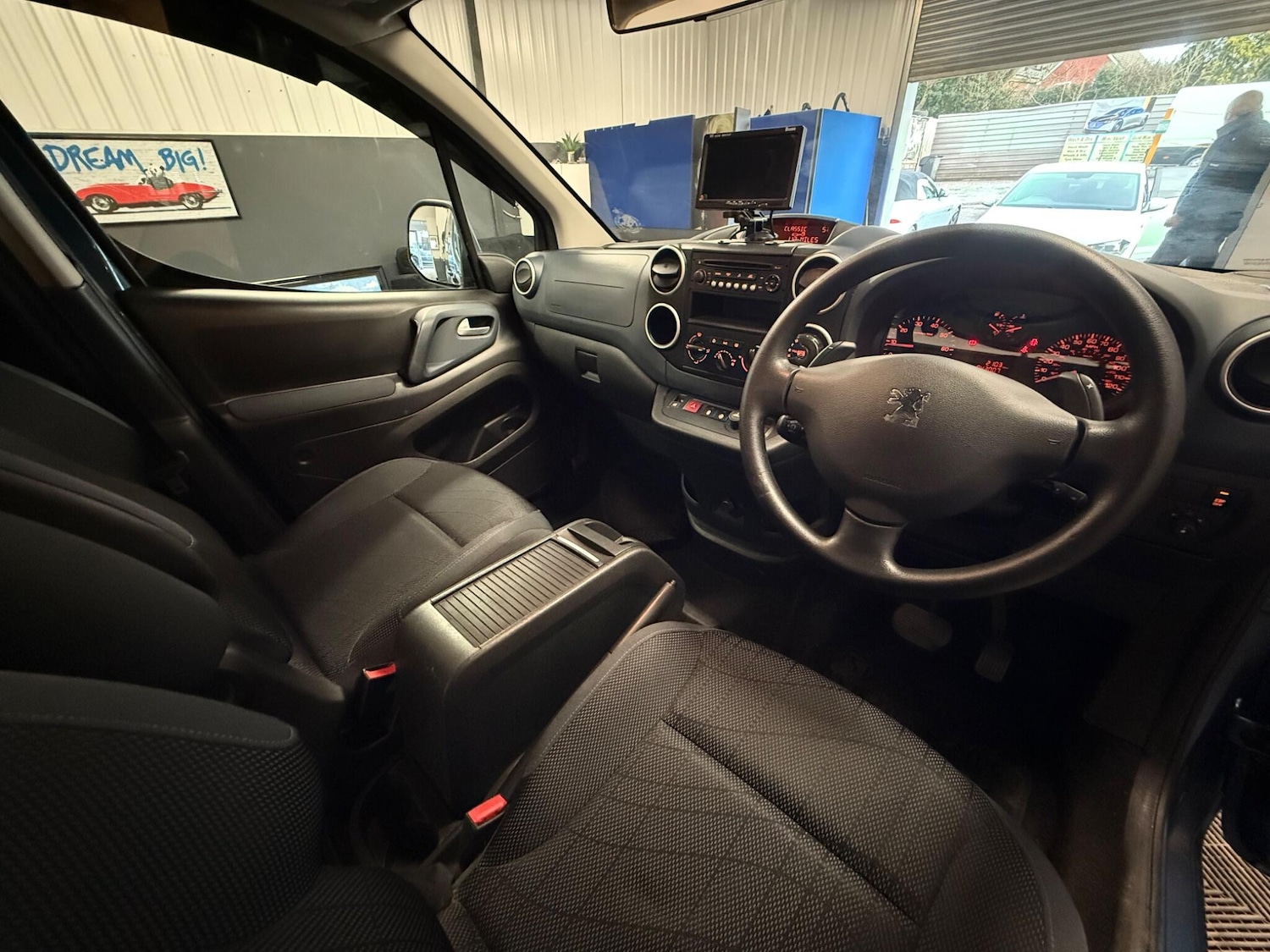 Used Peugeot Partner Tepee 2011 for sale - 77215835: Photo 22