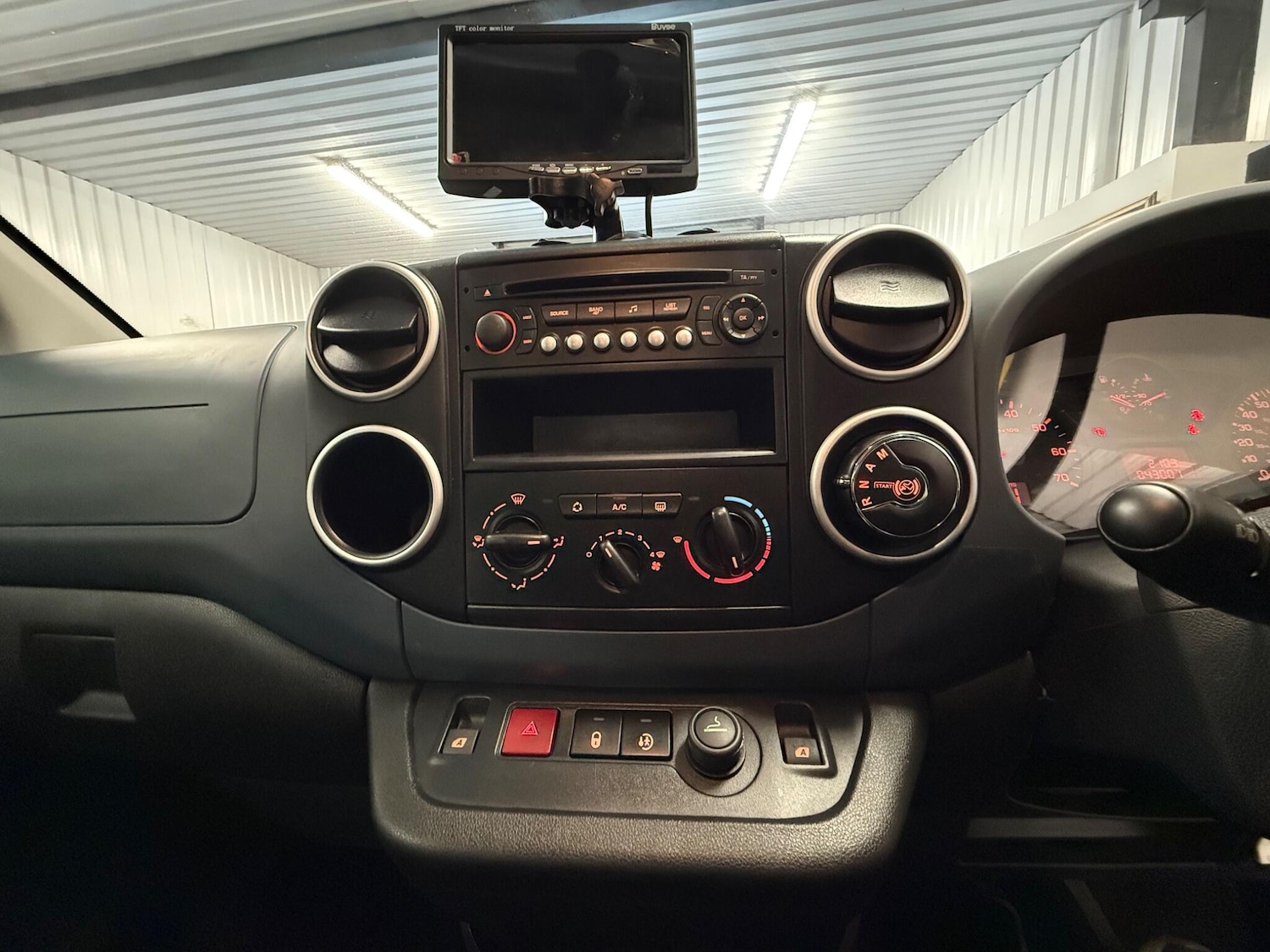 Used Peugeot Partner Tepee 2011 for sale - 77215835: Photo 23