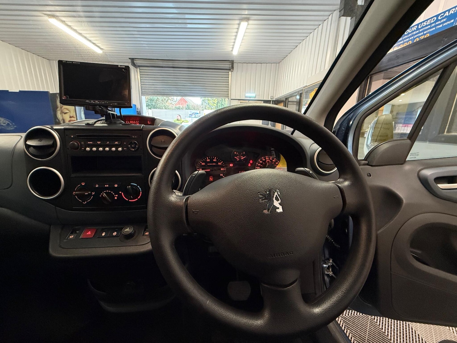 Used Peugeot Partner Tepee 2011 for sale - 77215835: Photo 24