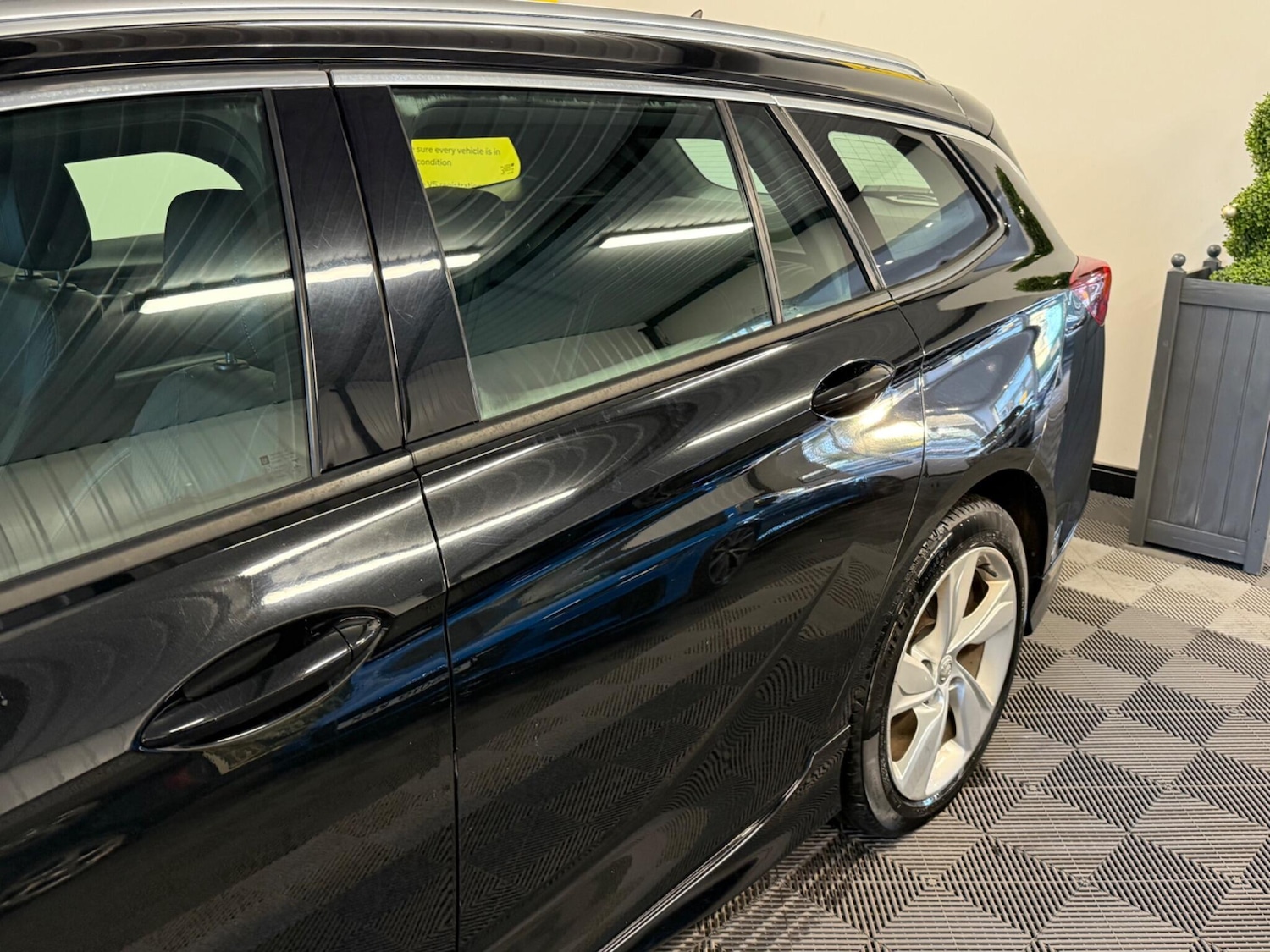 Used Vauxhall Insignia 2019 for sale - 76886895: Photo 5