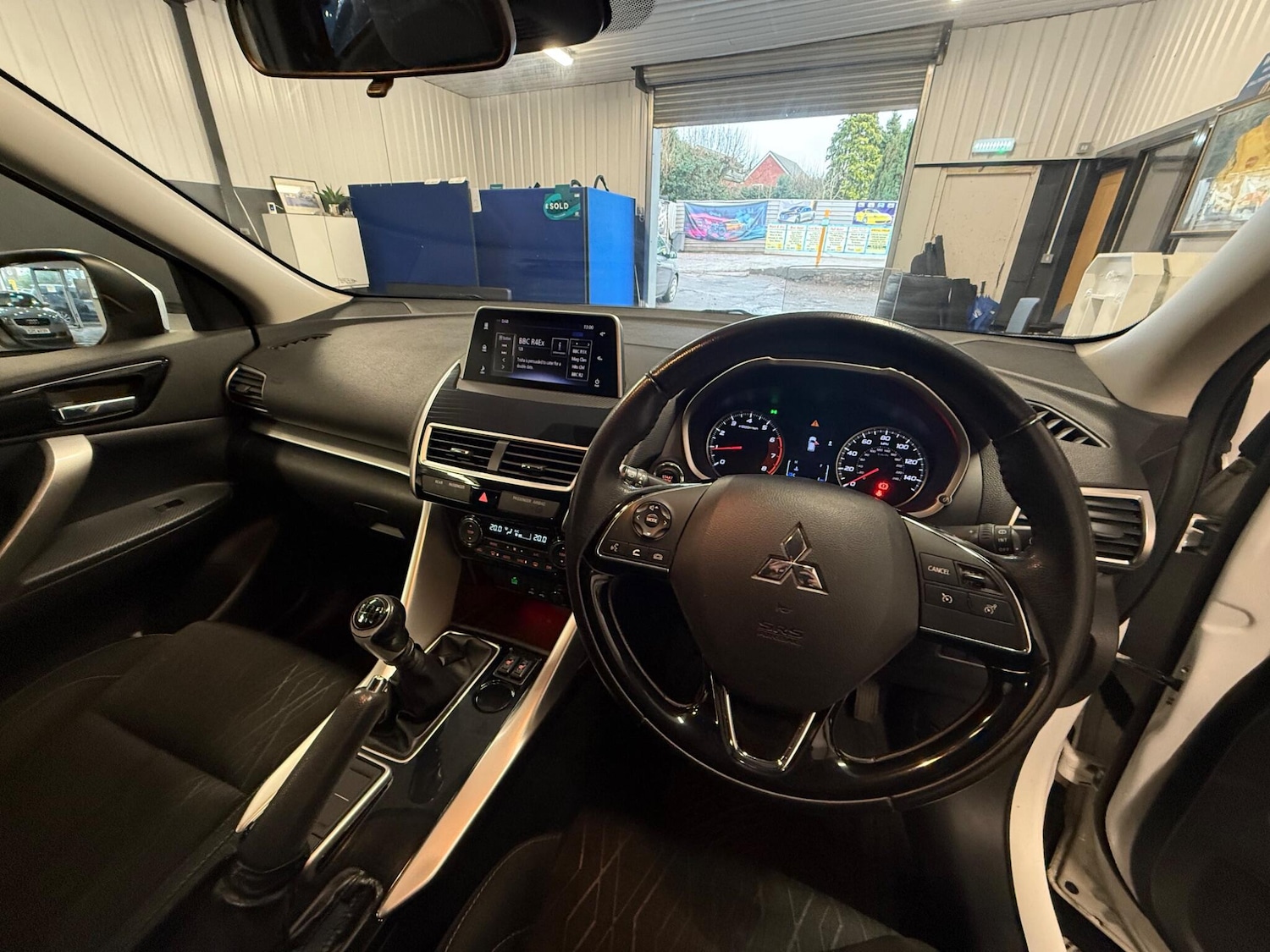 Used Mitsubishi Eclipse Cross 2018 for sale - 76865416: Photo 22