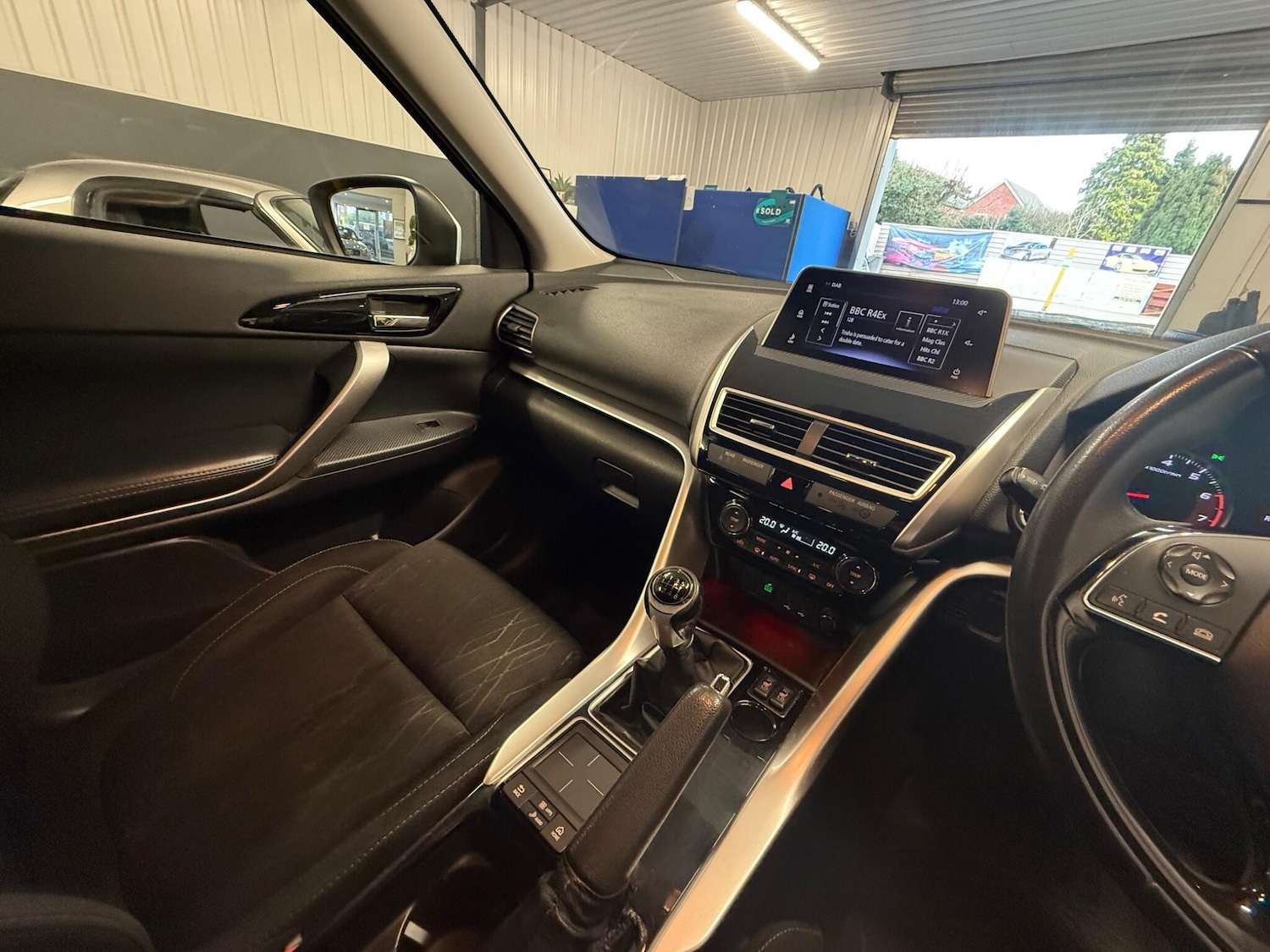 Used Mitsubishi Eclipse Cross 2018 for sale - 76865416: Photo 23