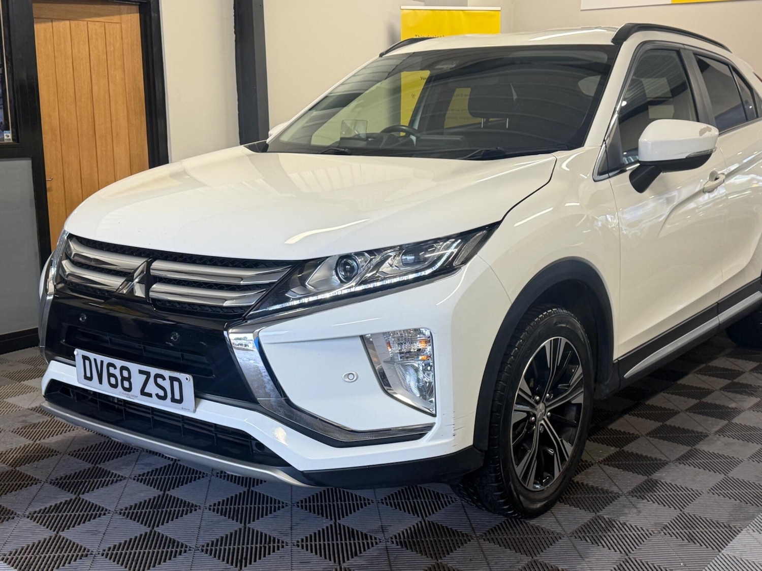 Used Mitsubishi Eclipse Cross 2018 for sale - 76865416: Photo 4