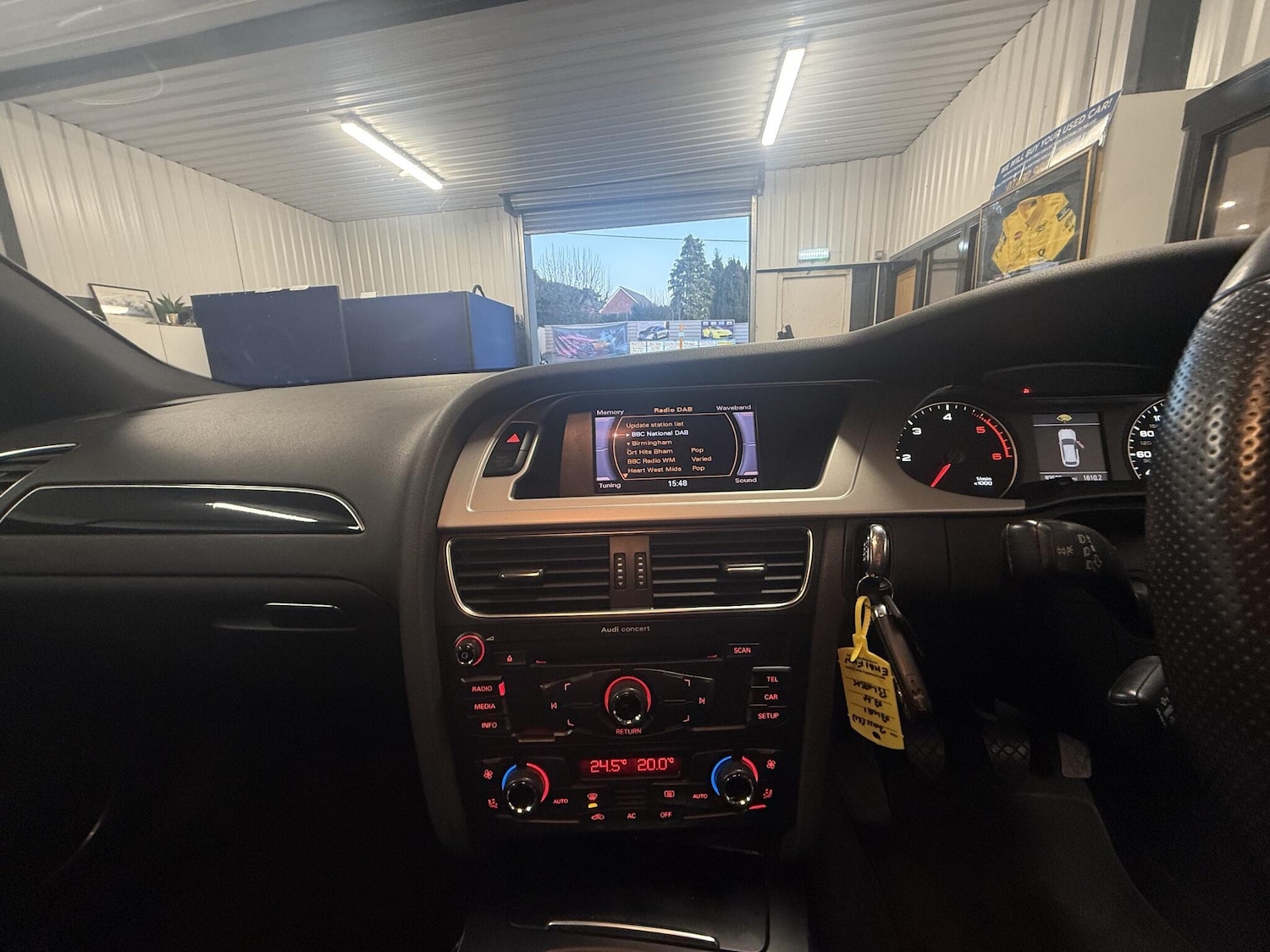 Used Audi A4 Avant 2011 for sale - 76898605: Photo 10