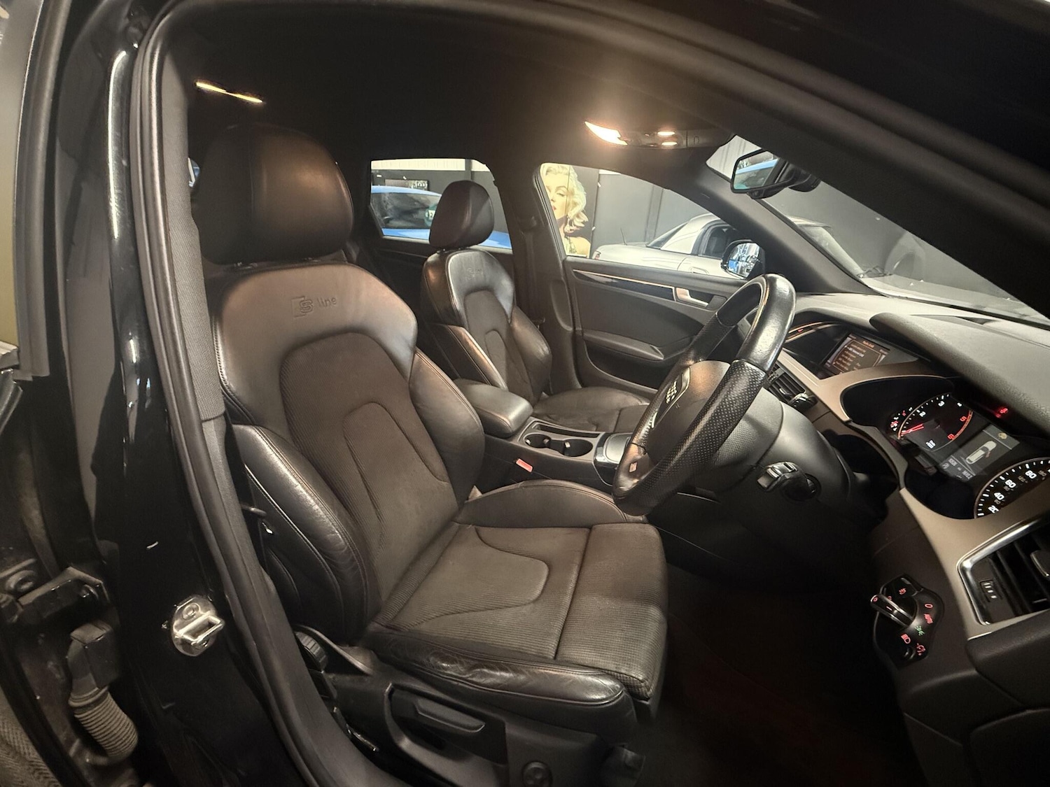 Used Audi A4 Avant 2011 for sale - 76898605: Photo 11