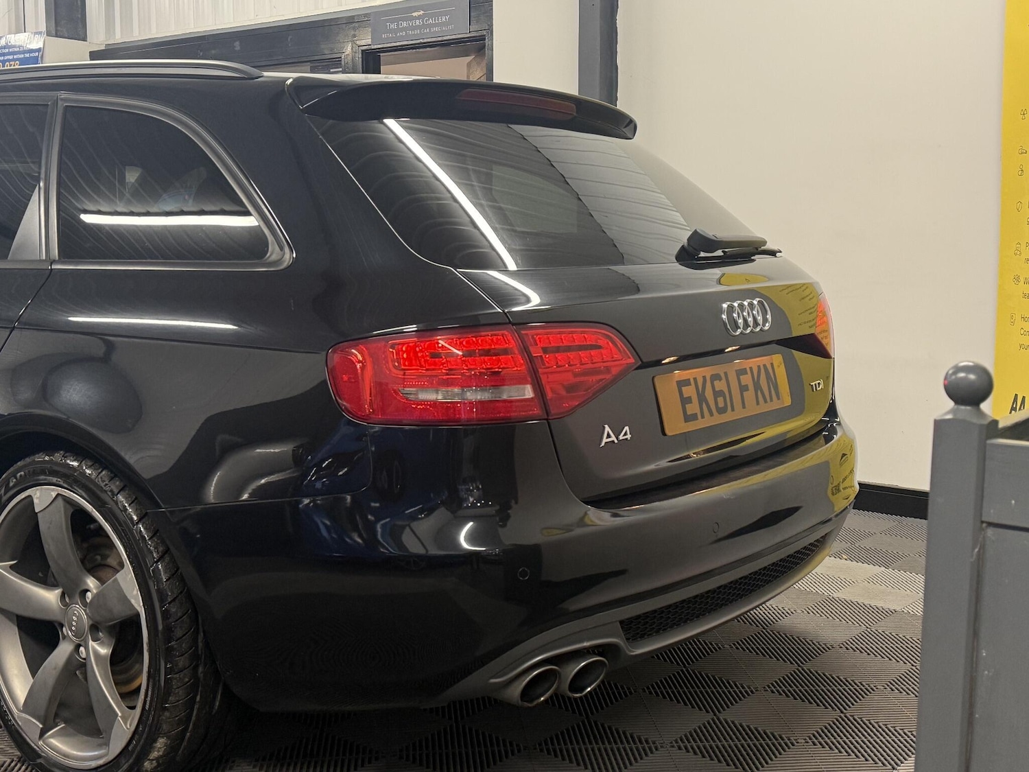 Used Audi A4 Avant 2011 for sale - 76898605: Photo 16