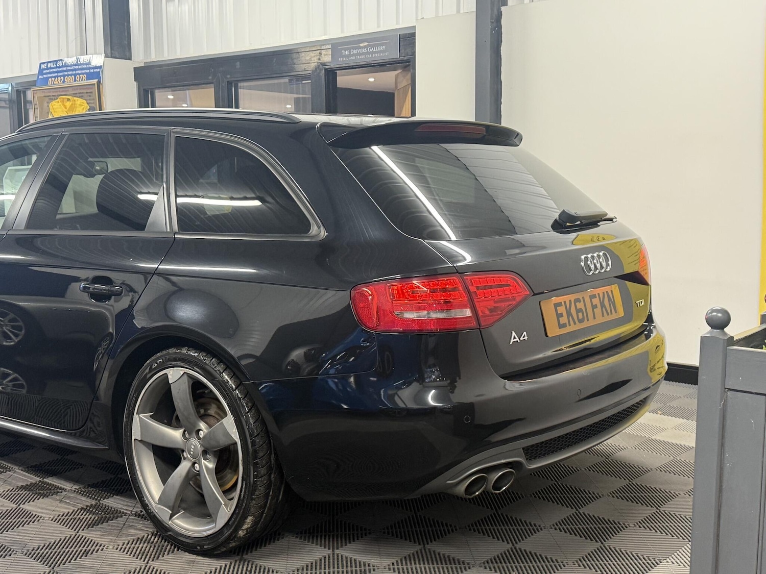 Used Audi A4 Avant 2011 for sale - 76898605: Photo 17