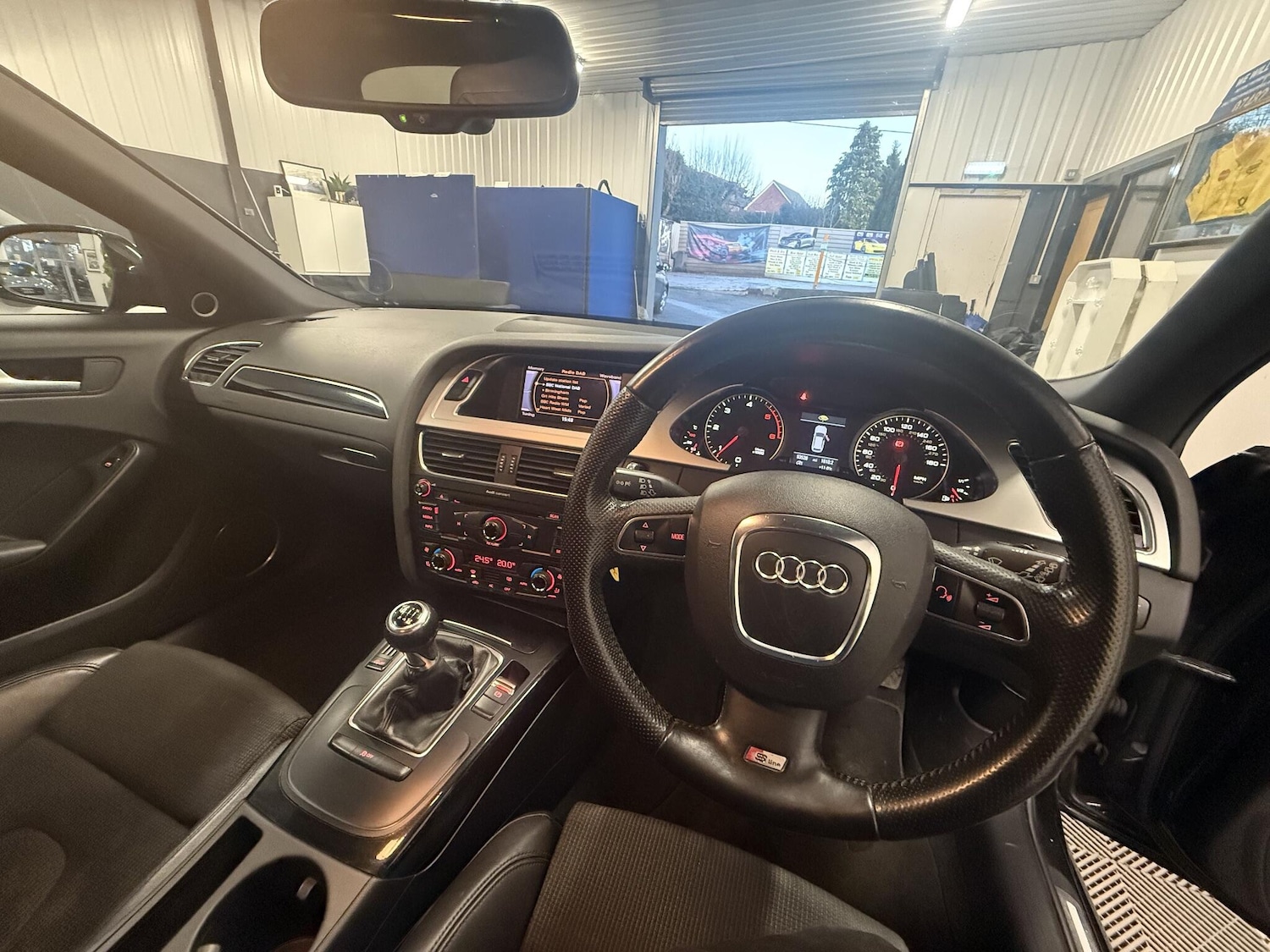 Used Audi A4 Avant 2011 for sale - 76898605: Photo 6
