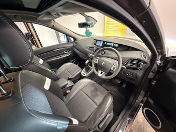 Used Renault Scenic 2012 for sale - 75459624: Photo