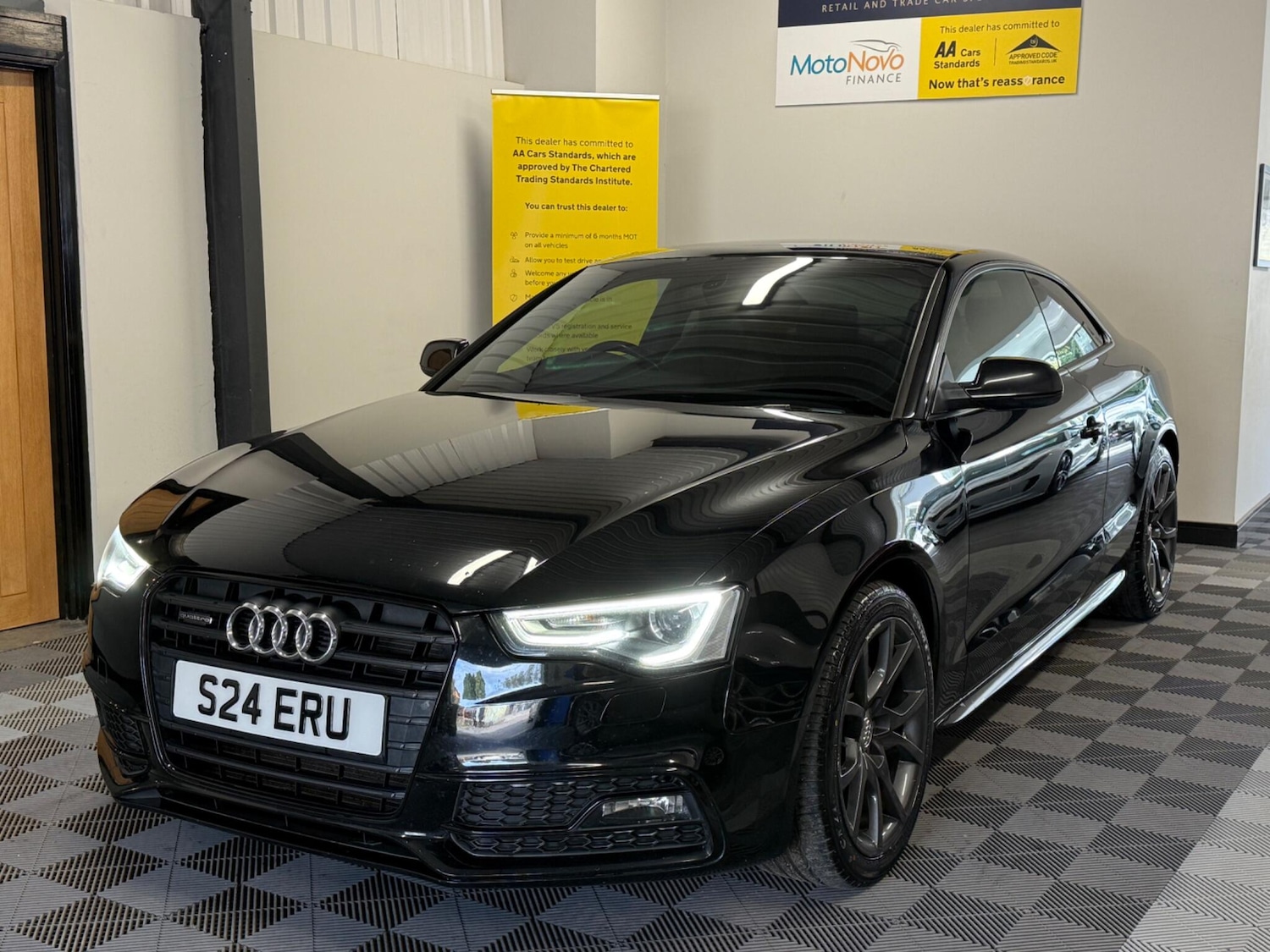 Used Audi A5 2012 for sale - 76996139: Photo 2