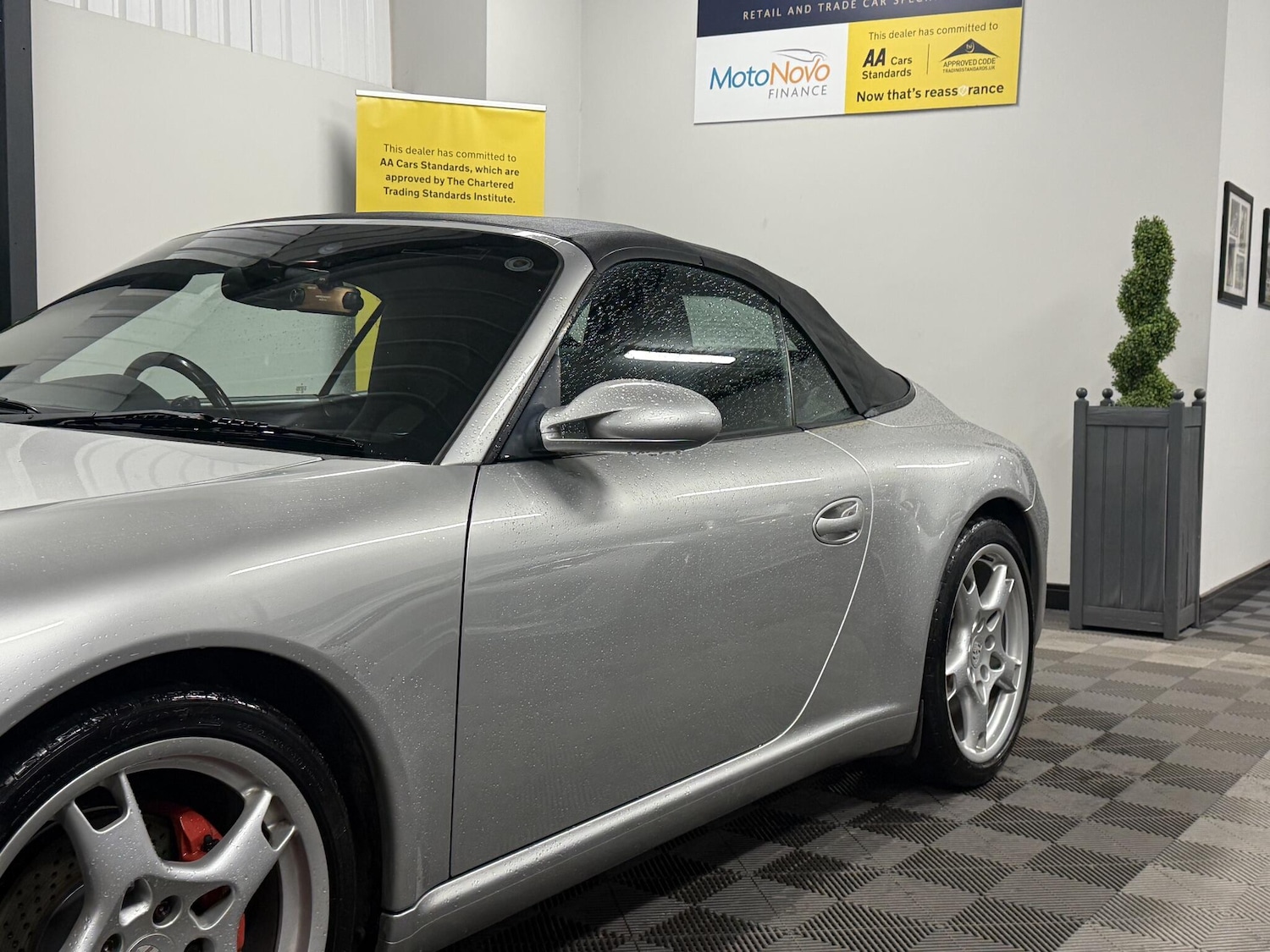 Used Porsche 911 2005 for sale - 77387525: Photo 10