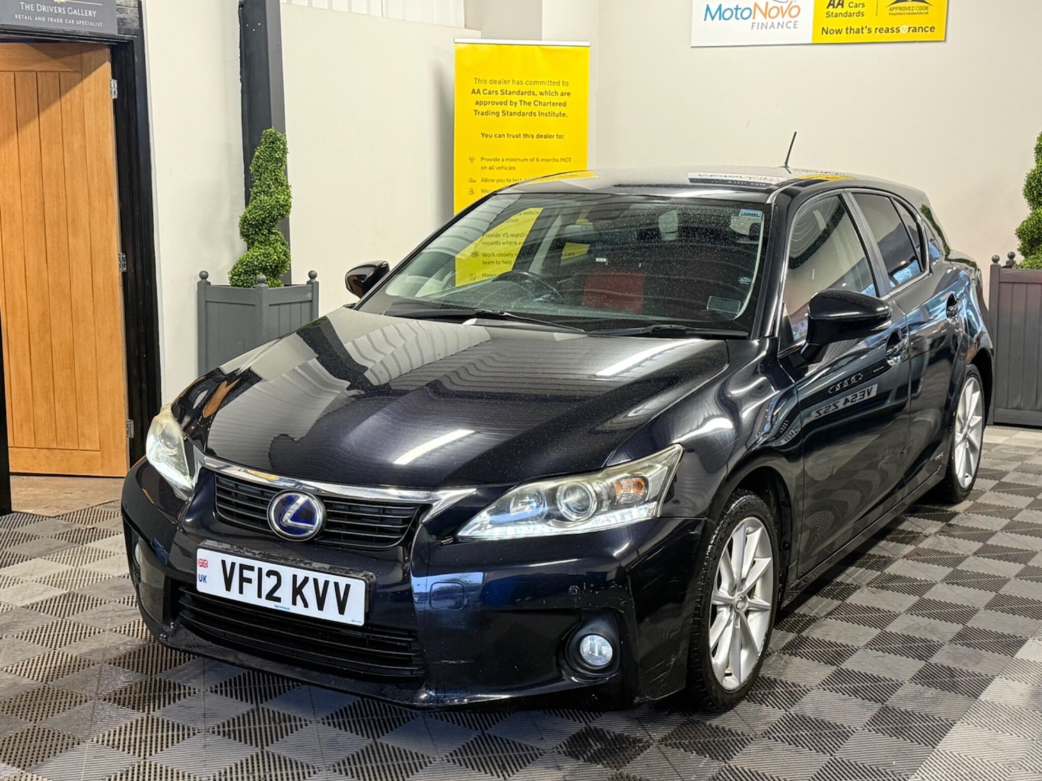 Used Lexus CT 2024 for sale - 76667245: Photo 2
