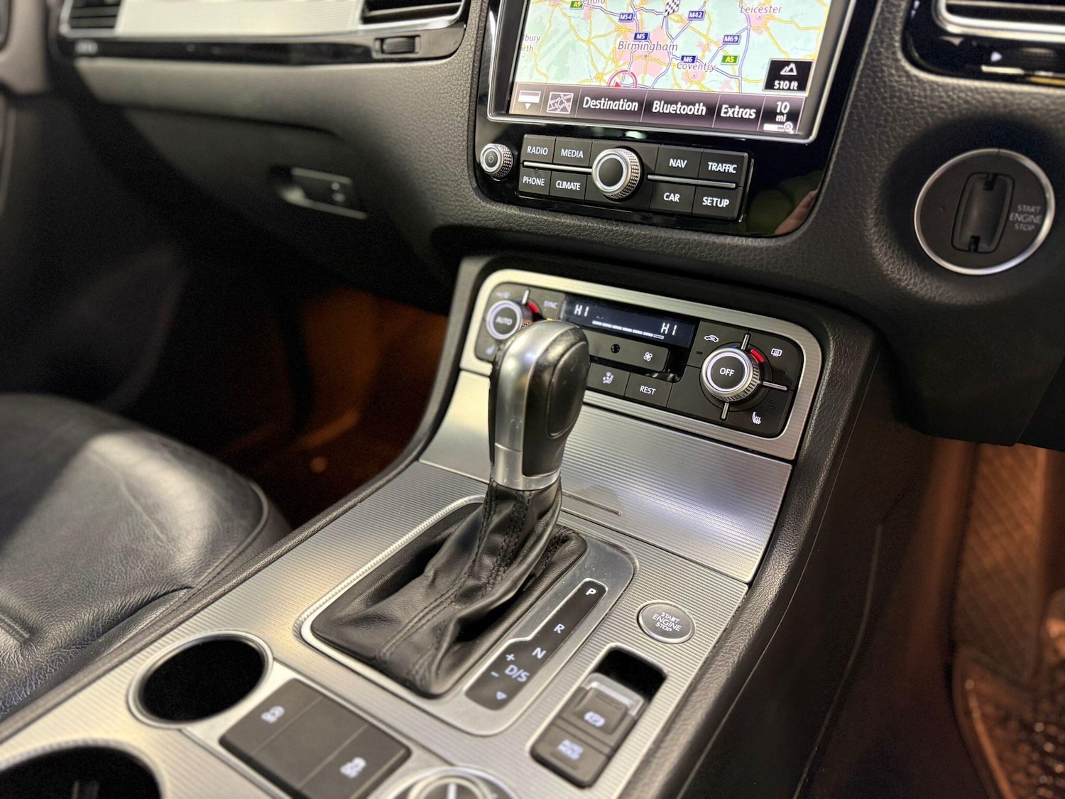 Used Volkswagen Touareg 2015 for sale - 77202703: Photo 10