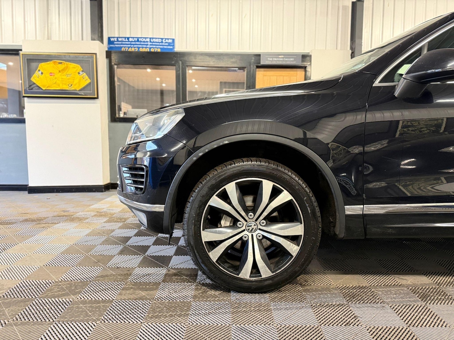 Used Volkswagen Touareg 2015 for sale - 77202703: Photo 13