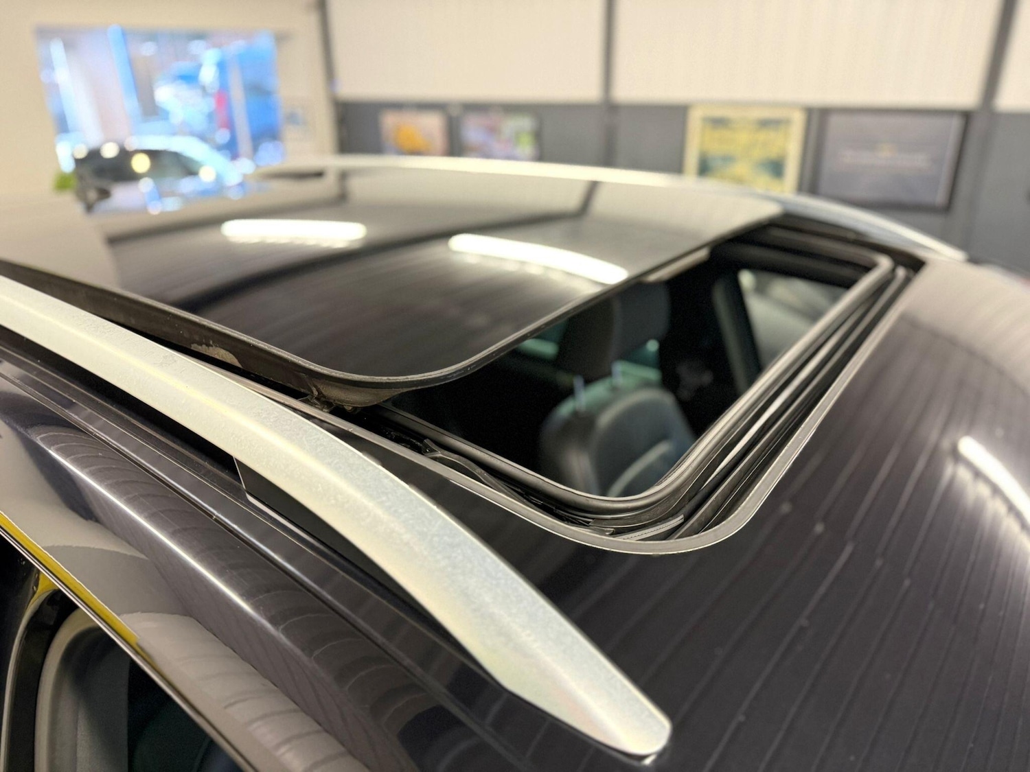 Used Volkswagen Touareg 2015 for sale - 77202703: Photo 14