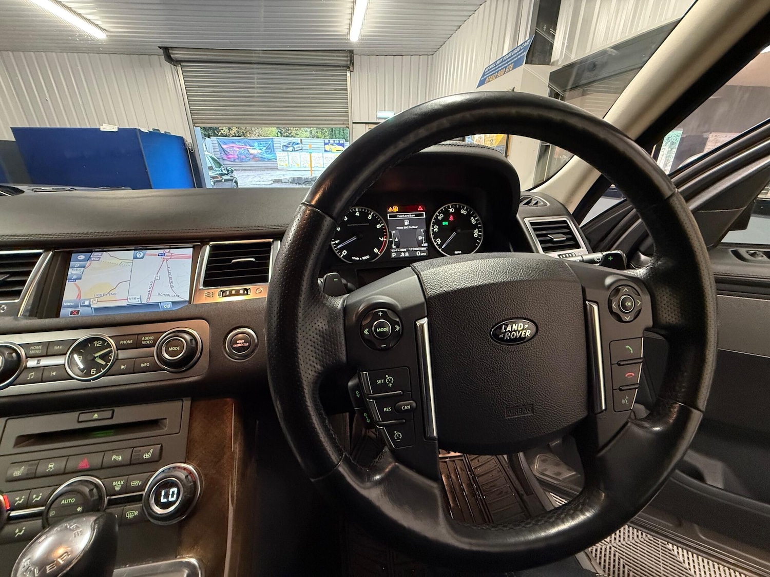 Used Land Rover Range Rover Sport 2009 for sale - 76457359: Photo 10