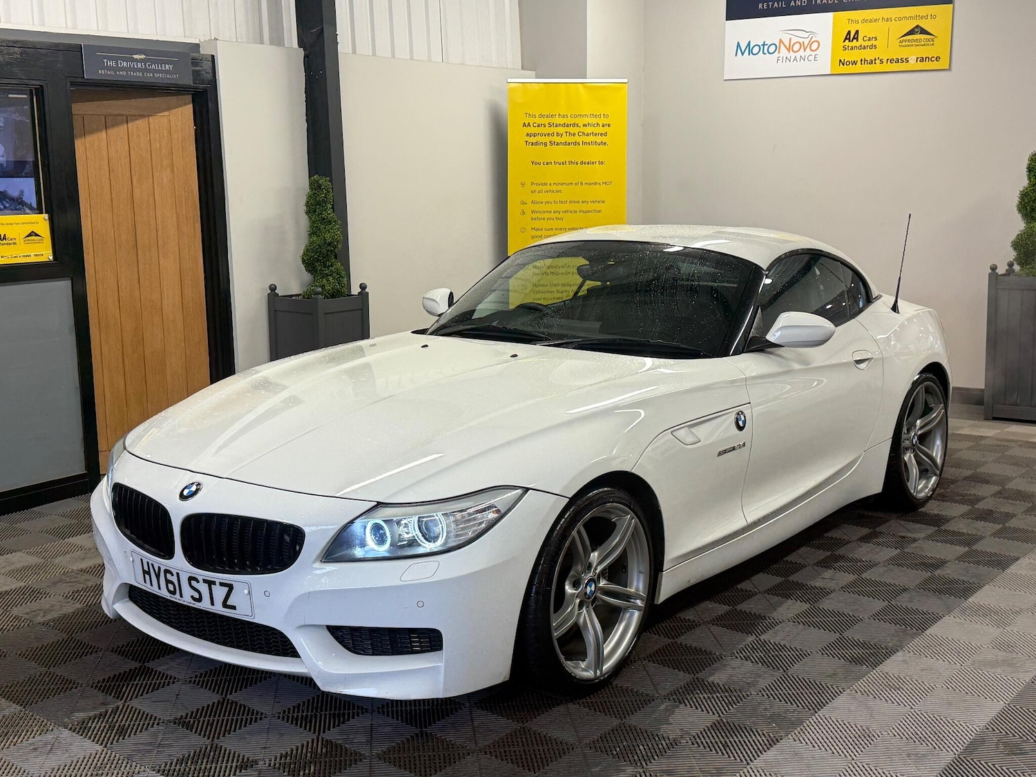Used BMW Z4 2011 for sale - 77549480: Photo 15
