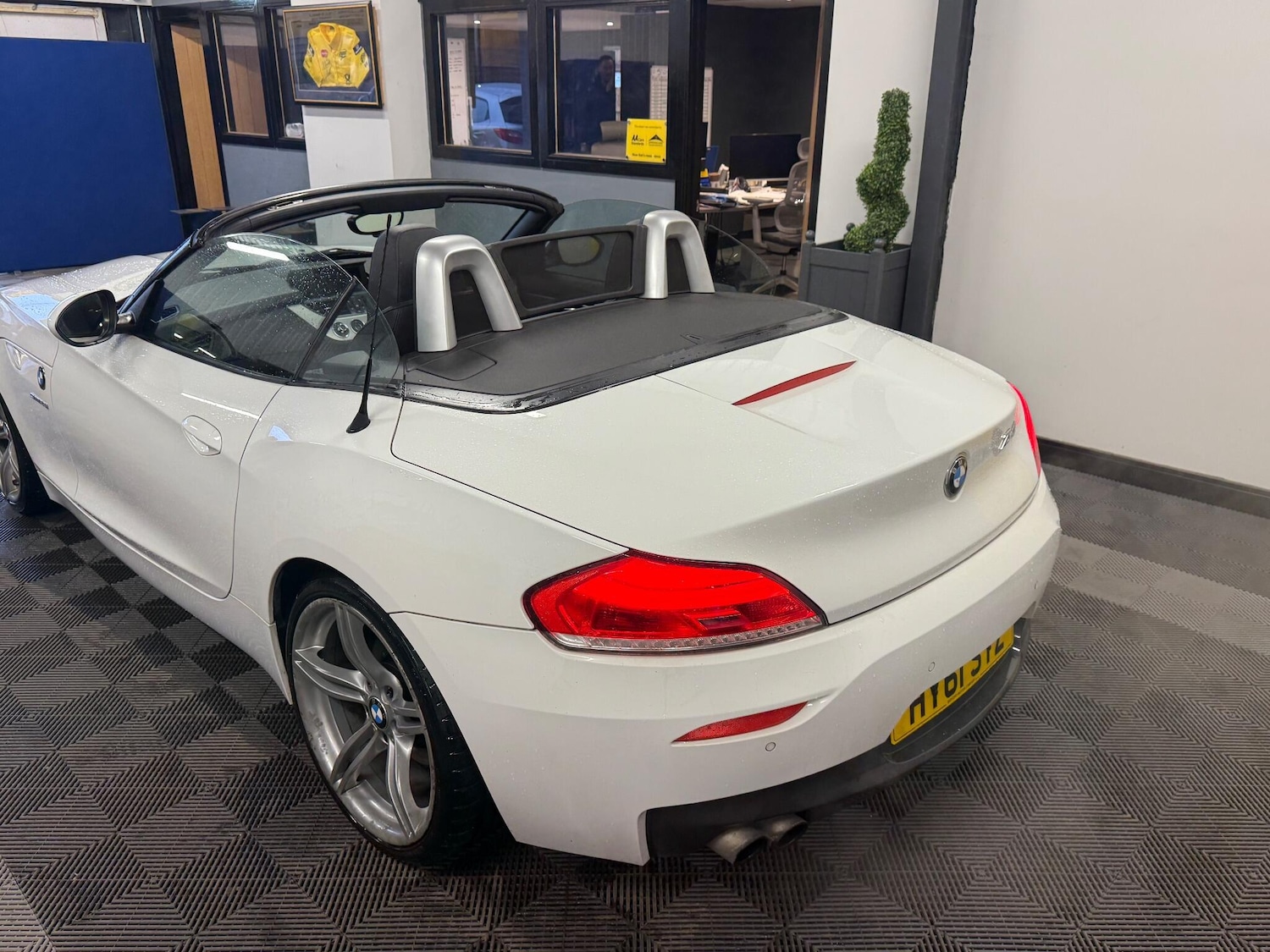Used BMW Z4 2011 for sale - 77549480: Photo 4