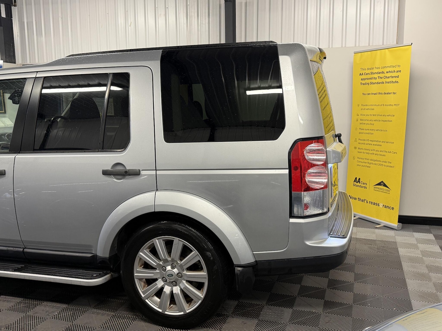 Used Land Rover Discovery 2011 for sale - 76667501: Photo 17