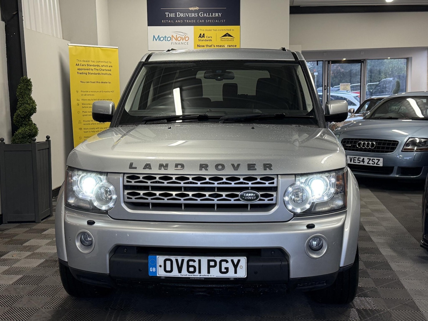 Used Land Rover Discovery 2011 for sale - 76667501: Photo 24