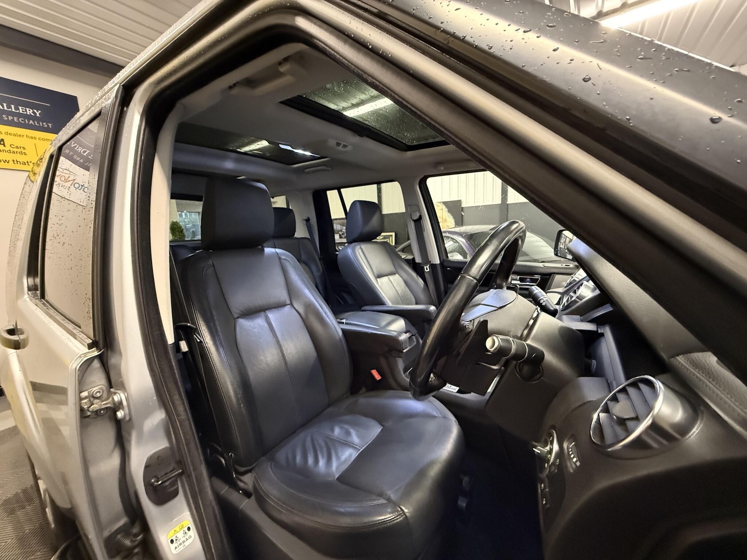 Used Land Rover Discovery 2011 for sale - 76667501: Photo 6