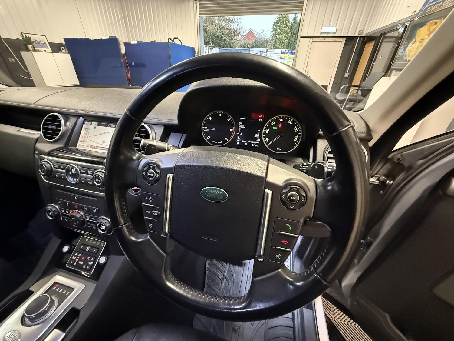 Used Land Rover Discovery 2011 for sale - 76667501: Photo 7